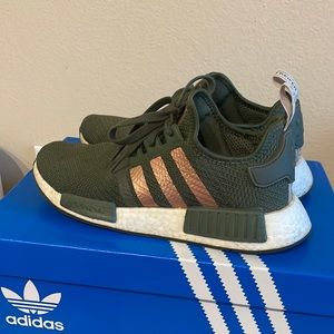 Adidas Sneakers 💚